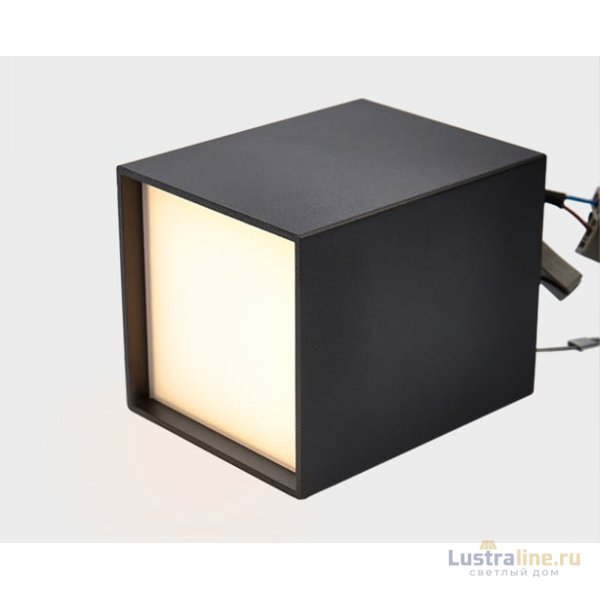 Накладной светильник Italline DL 3028 black 3000K Накладной светильник Italline DL 3028 black 3000K