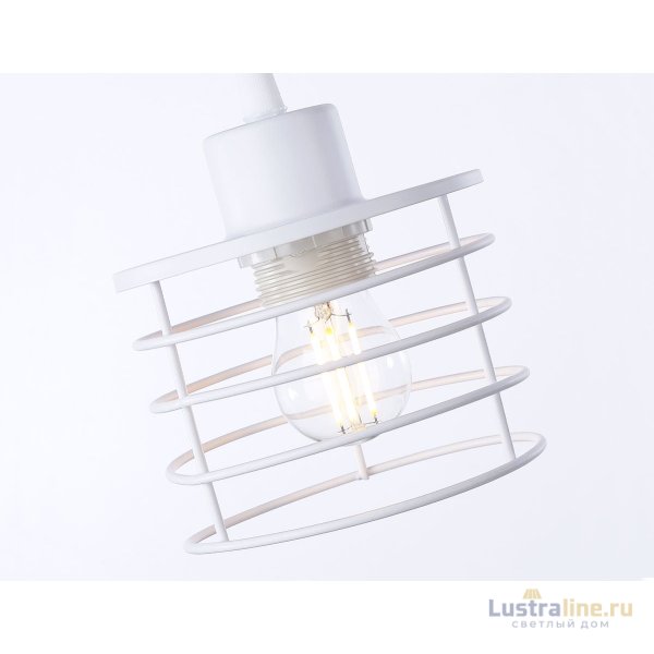 Подвесной светильник Ambrella Light Traditional TR8078