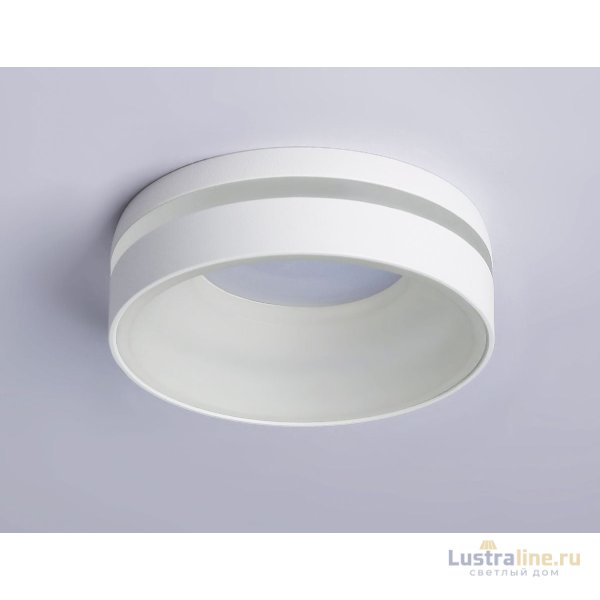 Встраиваемый светильник Ambrella Light Acrylic Frost TN3305 Встраиваемый светильник Ambrella Light Acrylic Frost TN3305
