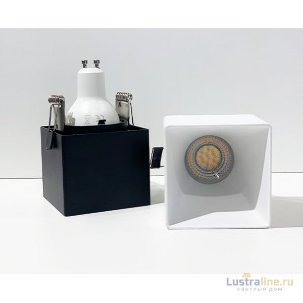 Встраиваемый светильник Italline DL 3024 white Встраиваемый светильник Italline DL 3024 white