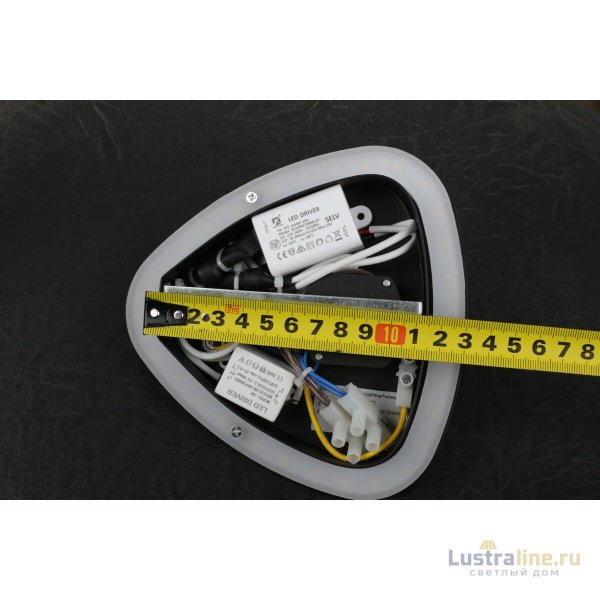 Светодиодный спот Omnilux Piticchio OML-20821-02 Светодиодный спот Omnilux Piticchio OML-20821-02