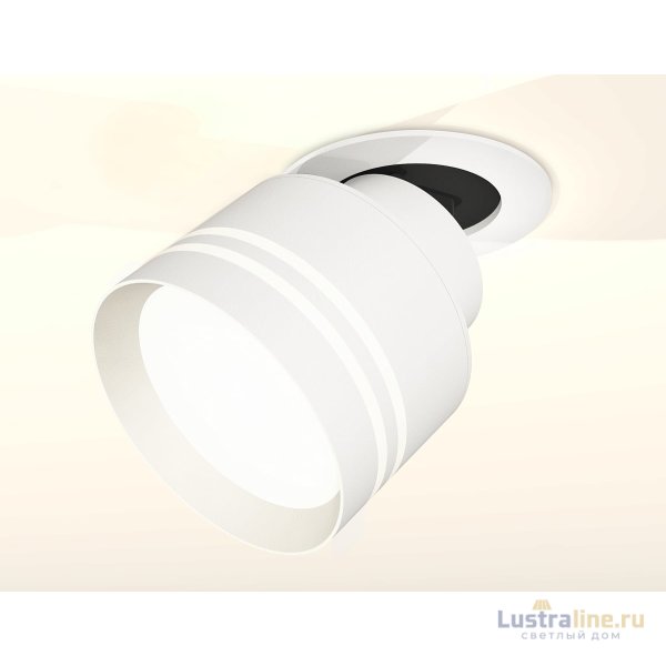 Спот Ambrella Light Techno Spot XM8101526 (A2241, A2105, C8101, N8477) Спот Ambrella Light Techno Spot XM8101526 (A2241, A2105, C8101, N8477)