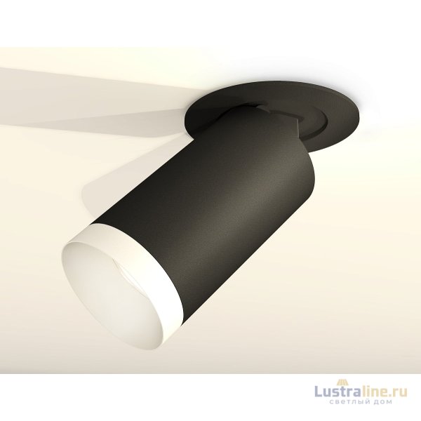 Спот Ambrella Light Techno Spot XM6323200 (A2242, C6323, N6130) Спот Ambrella Light Techno Spot XM6323200 (A2242, C6323, N6130)