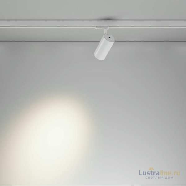 Трековый трехфазный светильник Maytoni Focus Led TR197-3-12WCCT-M-W Трековый трехфазный светильник Maytoni Focus Led TR197-3-12WCCT-M-W