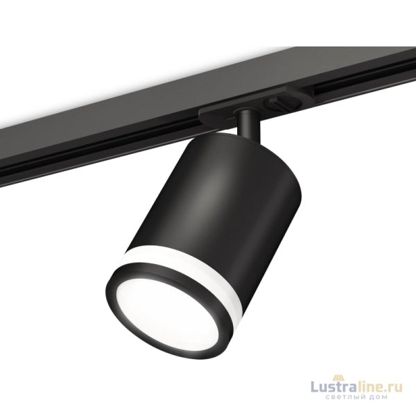 Комплект трекового светильника Ambrella Light Track System XT7422020 (A2537, C7422, N7121) Комплект трекового светильника Ambrella Light Track System XT7422020 (A2537, C7422, N7121)