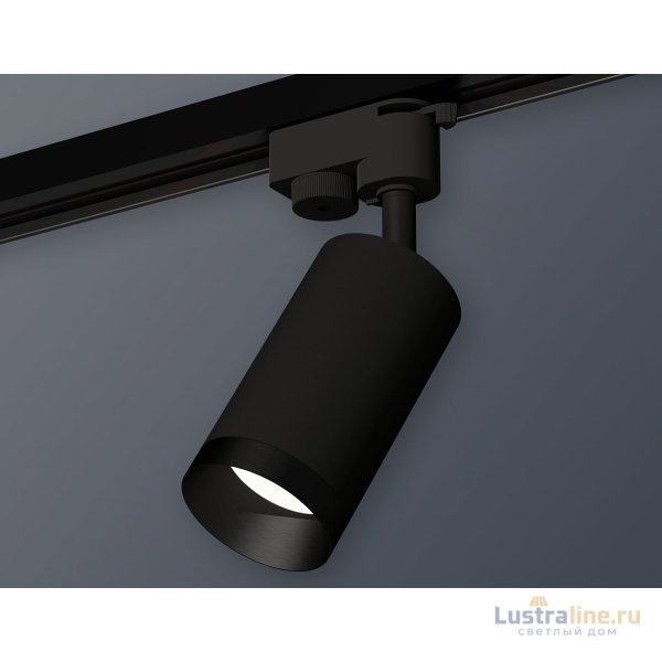 Трековый однофазный светильник Ambrella Light Track System XT6323061 (A2521, C6323, N6131) Трековый однофазный светильник Ambrella Light Track System XT6323061 (A2521, C6323, N6131)
