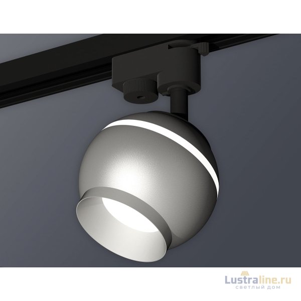 Трековый однофазный светильник с подсветкой Ambrella Light Track System XT1103030 (A2521, C1103, N7033) Трековый однофазный светильник с подсветкой Ambrella Light Track System XT1103030 (A2521, C1103, N7033)