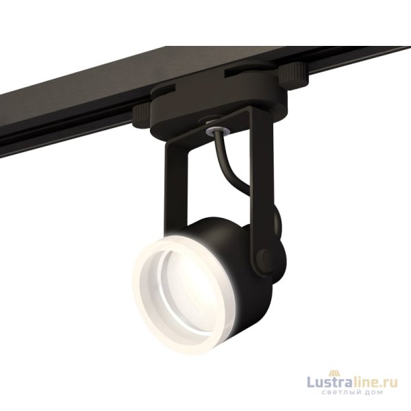 Трековый однофазный светильник Ambrella Light Track System XT6602084 (C6602, N6245) Трековый однофазный светильник Ambrella Light Track System XT6602084 (C6602, N6245)