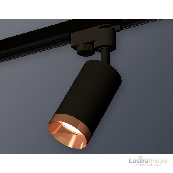 Трековый однофазный светильник Ambrella Light Track System XT6323065 (A2521, C6323, N6135) Трековый однофазный светильник Ambrella Light Track System XT6323065 (A2521, C6323, N6135)
