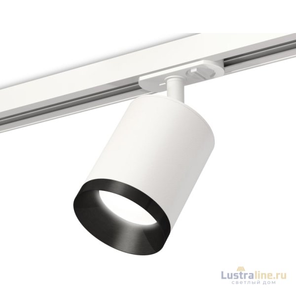 Комплект трекового светильника Ambrella Light Track System XT7421002 (A2536, C7421, N7031) Комплект трекового светильника Ambrella Light Track System XT7421002 (A2536, C7421, N7031)