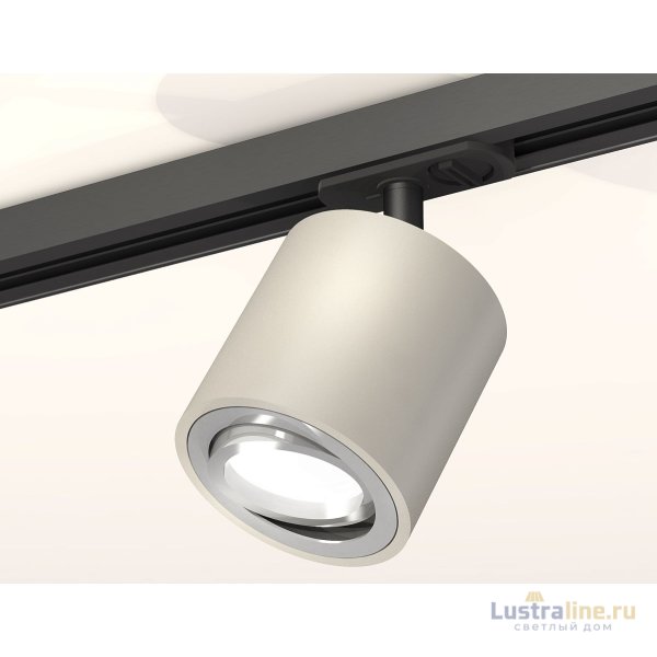 Комплект трекового светильника Ambrella Light Track System XT7533020 (A2537, C7533, N7003) Комплект трекового светильника Ambrella Light Track System XT7533020 (A2537, C7533, N7003)