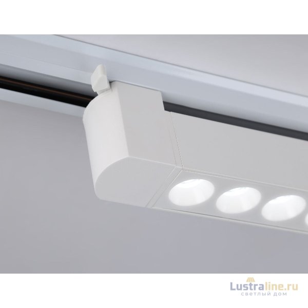 Трековый однофазный светильник Ambrella Light Track system GL6706 Трековый однофазный светильник Ambrella Light Track system GL6706