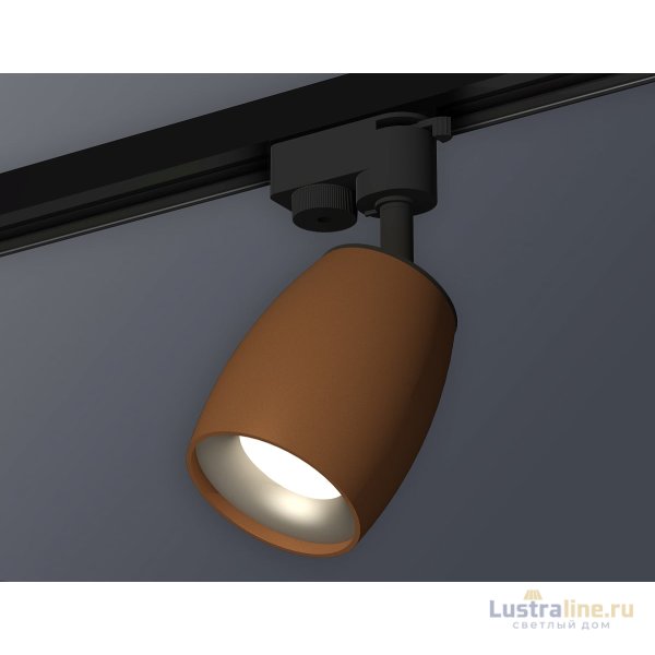 Трековый однофазный светильник Ambrella Light Track System XT1124033 (A2521, C1124, N7013) Трековый однофазный светильник Ambrella Light Track System XT1124033 (A2521, C1124, N7013)