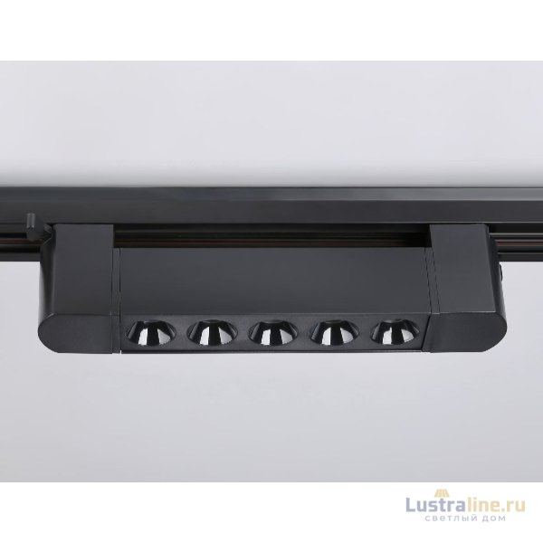 Трековый однофазный светильник Ambrella Light Track system GL6703