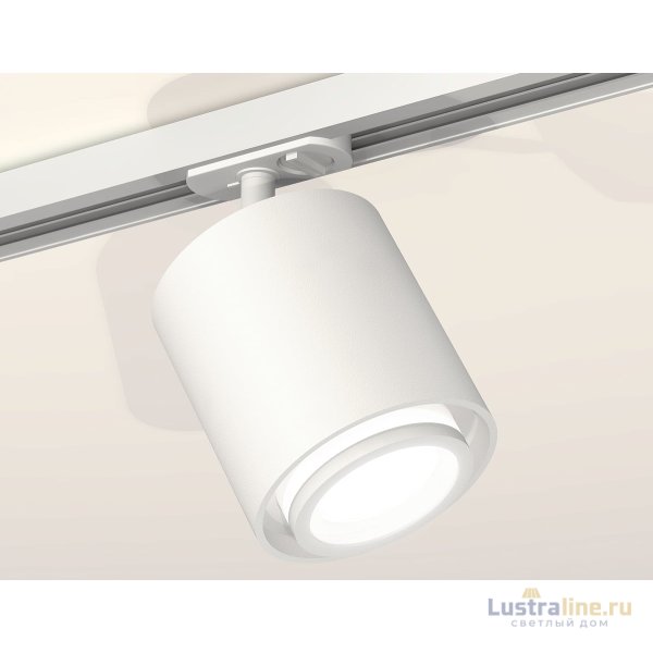 Комплект трекового светильника Ambrella Light Track System XT7722001 (A2536, C7722, N7120) Комплект трекового светильника Ambrella Light Track System XT7722001 (A2536, C7722, N7120)