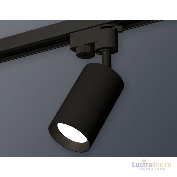 Трековый однофазный светильник Ambrella Light Track System XT6323002 (A2521, C6323, N6102) Трековый однофазный светильник Ambrella Light Track System XT6323002 (A2521, C6323, N6102)