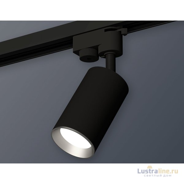 Трековый однофазный светильник Ambrella Light Track System XT6323004 (A2521, C6323, N6104) Трековый однофазный светильник Ambrella Light Track System XT6323004 (A2521, C6323, N6104)