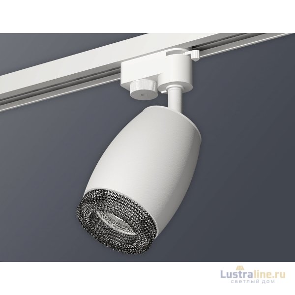 Трековый однофазный светильник Ambrella Light Track System XT1122021 (A2520, C1122, N7192) Трековый однофазный светильник Ambrella Light Track System XT1122021 (A2520, C1122, N7192)