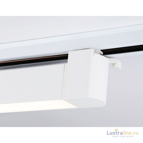 Трековый однофазный светильник Ambrella Light Track system GL6724 Трековый однофазный светильник Ambrella Light Track system GL6724