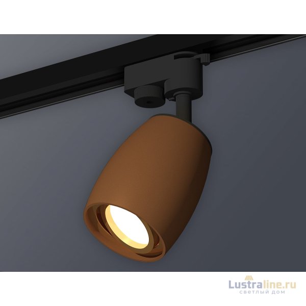 Трековый однофазный светильник Ambrella Light Track System XT1124004 (A2521, C1124, N7004) Трековый однофазный светильник Ambrella Light Track System XT1124004 (A2521, C1124, N7004)