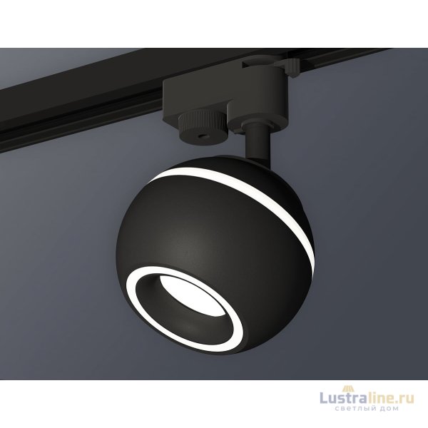 Трековый однофазный светильник с подсветкой Ambrella Light Track System XT1102061 (A2521, C1102, N7111) Трековый однофазный светильник с подсветкой Ambrella Light Track System XT1102061 (A2521, C1102, N7111)