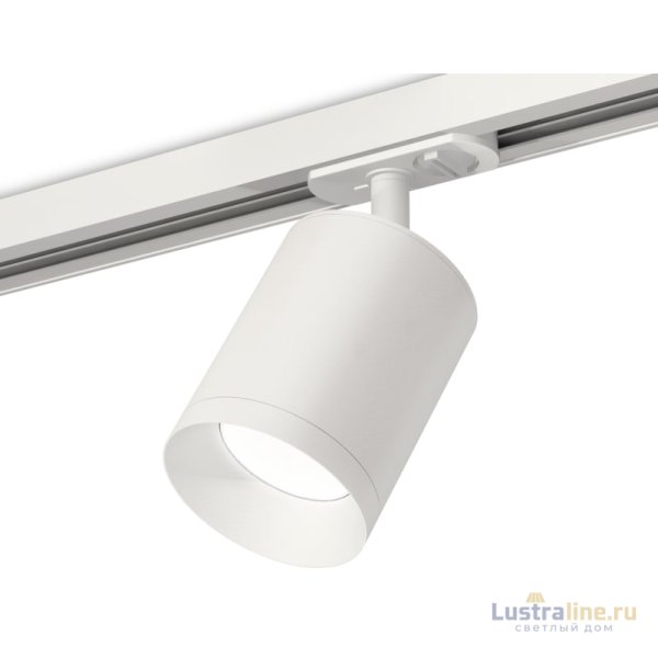 Комплект трекового светильника Ambrella Light Track System XT7421001 (A2536, C7421, N7030) Комплект трекового светильника Ambrella Light Track System XT7421001 (A2536, C7421, N7030)