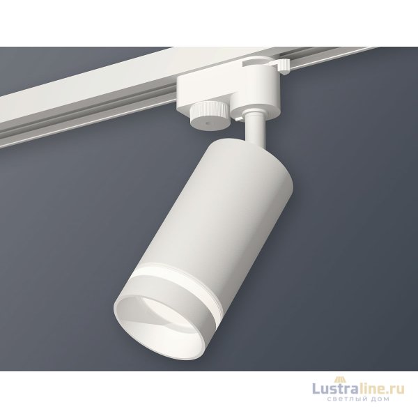 Трековый однофазный светильник Ambrella Light Track System XT6322110 (A2520, C6322, N6228) Трековый однофазный светильник Ambrella Light Track System XT6322110 (A2520, C6322, N6228)