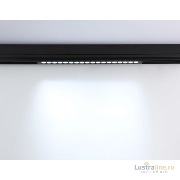 Трековый магнитный светильник Ambrella Light Magnetic 220V GL1314 Трековый магнитный светильник Ambrella Light Magnetic 220V GL1314