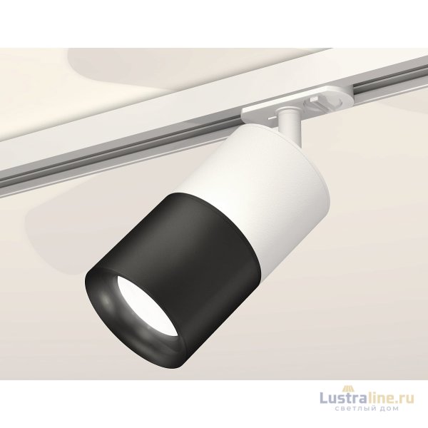 Комплект трекового светильника Ambrella Light Track System XT7402001 (A2536, C7401, A2071, C7402, N7011) Комплект трекового светильника Ambrella Light Track System XT7402001 (A2536, C7401, A2071, C7402, N7011)