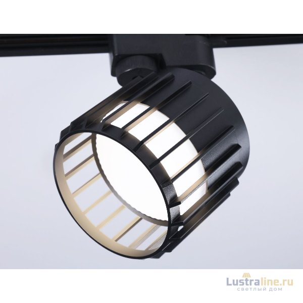 Трековый однофазный светильник Ambrella Light Track System GL5349 Трековый однофазный светильник Ambrella Light Track System GL5349