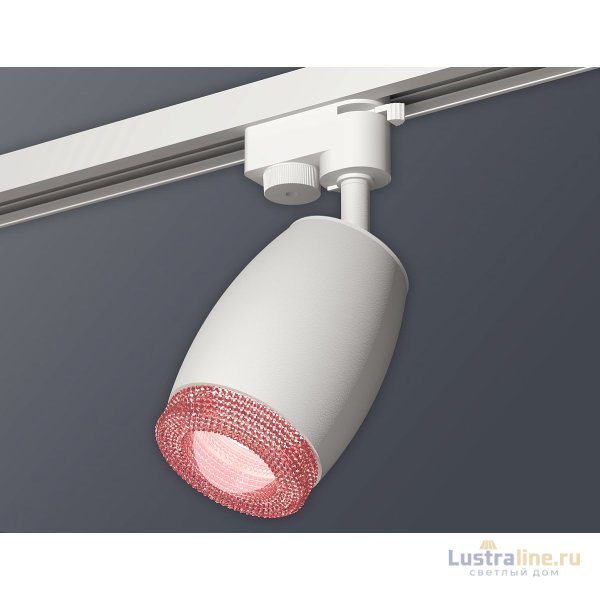 Трековый однофазный светильник Ambrella Light Track System XT1122022 (A2520, C1122, N7193) Трековый однофазный светильник Ambrella Light Track System XT1122022 (A2520, C1122, N7193)