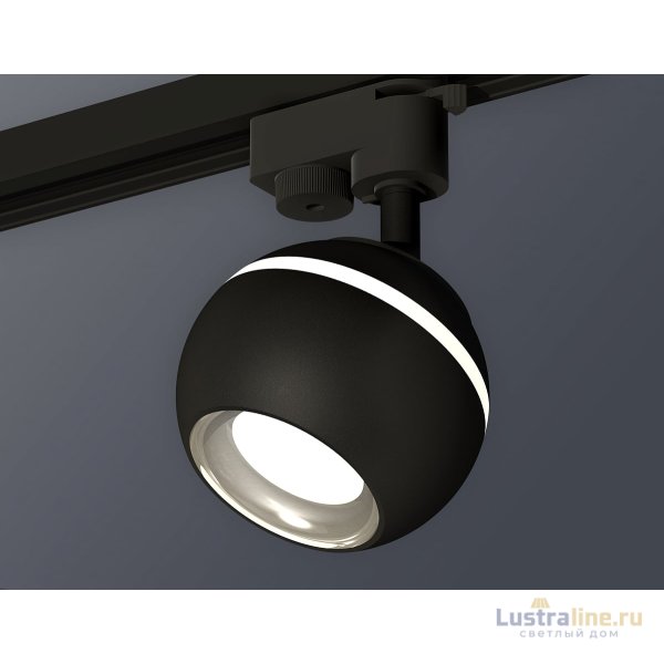 Трековый однофазный светильник с подсветкой Ambrella Light Track System XT1102042 (A2521, C1102, N7023) Трековый однофазный светильник с подсветкой Ambrella Light Track System XT1102042 (A2521, C1102, N7023)