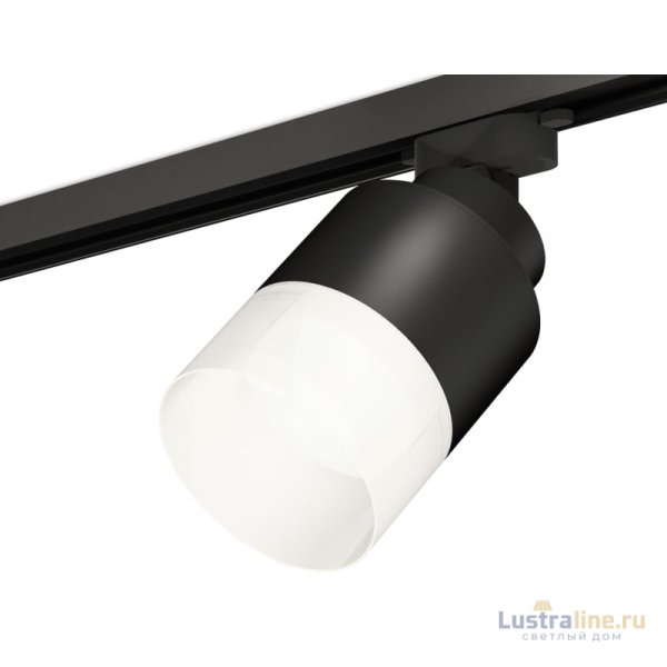Трековый светильник Ambrella Light Track System XT8111002 (A2526, A2106, C8111, N8402)
