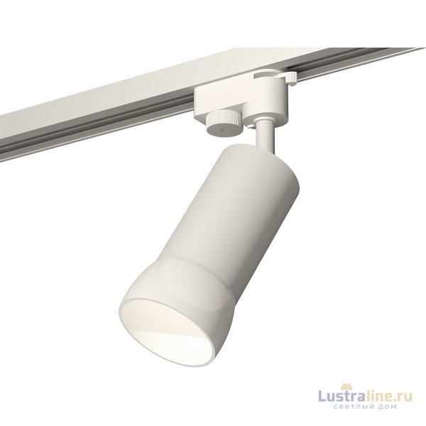 Трековый однофазный светильник Ambrella Light Track System XT6322190 (A2520, C6322, N6258) Трековый однофазный светильник Ambrella Light Track System XT6322190 (A2520, C6322, N6258)