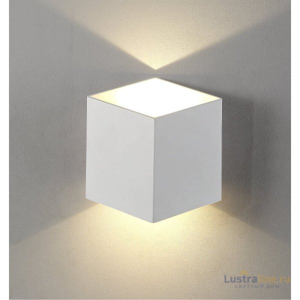 Уличный настенный светодиодный светильник Crystal Lux CLT 227W WH-GO Уличный настенный светодиодный светильник Crystal Lux CLT 227W WH-GO