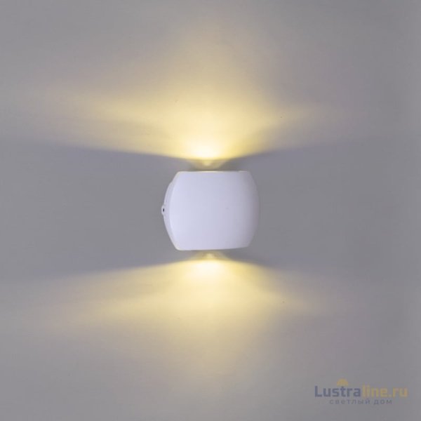 Архитектурный светильник Reluce 86008-9.2-002TLB LED2*3W WT Архитектурный светильник Reluce 86008-9.2-002TLB LED2*3W WT