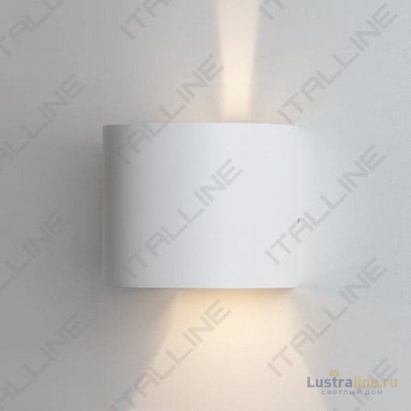 Светильник настенный ITALLINE IT01-A310R white Светильник настенный ITALLINE IT01-A310R white