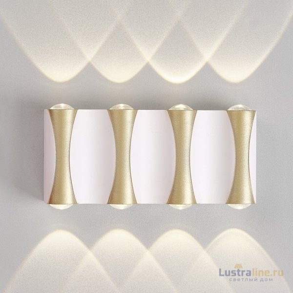 Уличный настенный светильник Crystal Lux CLT 022W4 WH-GO 4000K Уличный настенный светильник Crystal Lux CLT 022W4 WH-GO 4000K