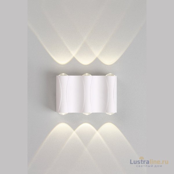 Уличный настенный светильник Crystal Lux CLT 022W3 WH 4000K Уличный настенный светильник Crystal Lux CLT 022W3 WH 4000K